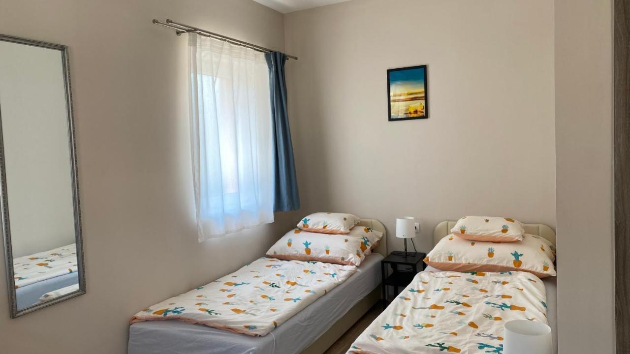 Korall Apartman Balatonfůzfő Exterior foto